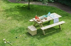 Classic Picnic Table -Garden Central Sales Store 253001 01 04