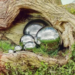 4 Mirror Spheres 5.5, 9, 15, 20cm Stainless Steel Garden Globe Ornaments -Garden Central Sales Store 5591520 2