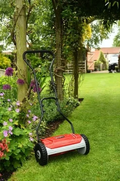 Cobra HM381 Hand Cylinder Mower 38cm (15in) With Grass Bag -Garden Central Sales Store DSC 2486