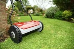 Cobra HM381 Hand Cylinder Mower 38cm (15in) With Grass Bag -Garden Central Sales Store DSC 2493