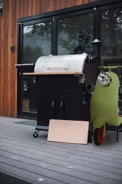 Idooka Small Scooter End Tables Garden Decoration -Garden Central Sales Store Grill