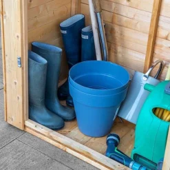 Shiplap Sentry Box -Garden Central Sales Store SI 001 002 0021 Detail