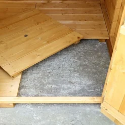 Waltons 8' X 4' Dog Run And Kennel -Garden Central Sales Store SI 010 001 0002 300dpi 3