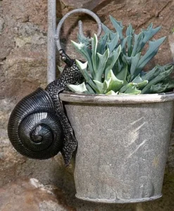 Antique Bronze Coloured Snail Pot Buddy - Pot Hanger -Garden Central Sales Store SNAIL20 20HANGING20POTS20320 20PB000820CROPPED