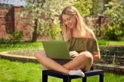 Idooka Faux Wood Garden Coffee Table - Waterproof Patio Side Table For Outdoor Use -Garden Central Sales Store Sitting.v2